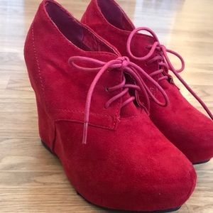 Diva Lounge wedge school dance size 6.5